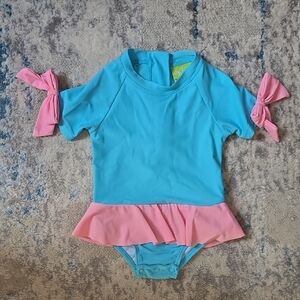 Classic Whimsy Size 6-12 Months Short Sleeve Rashguard Bathing Suit Swim Beach